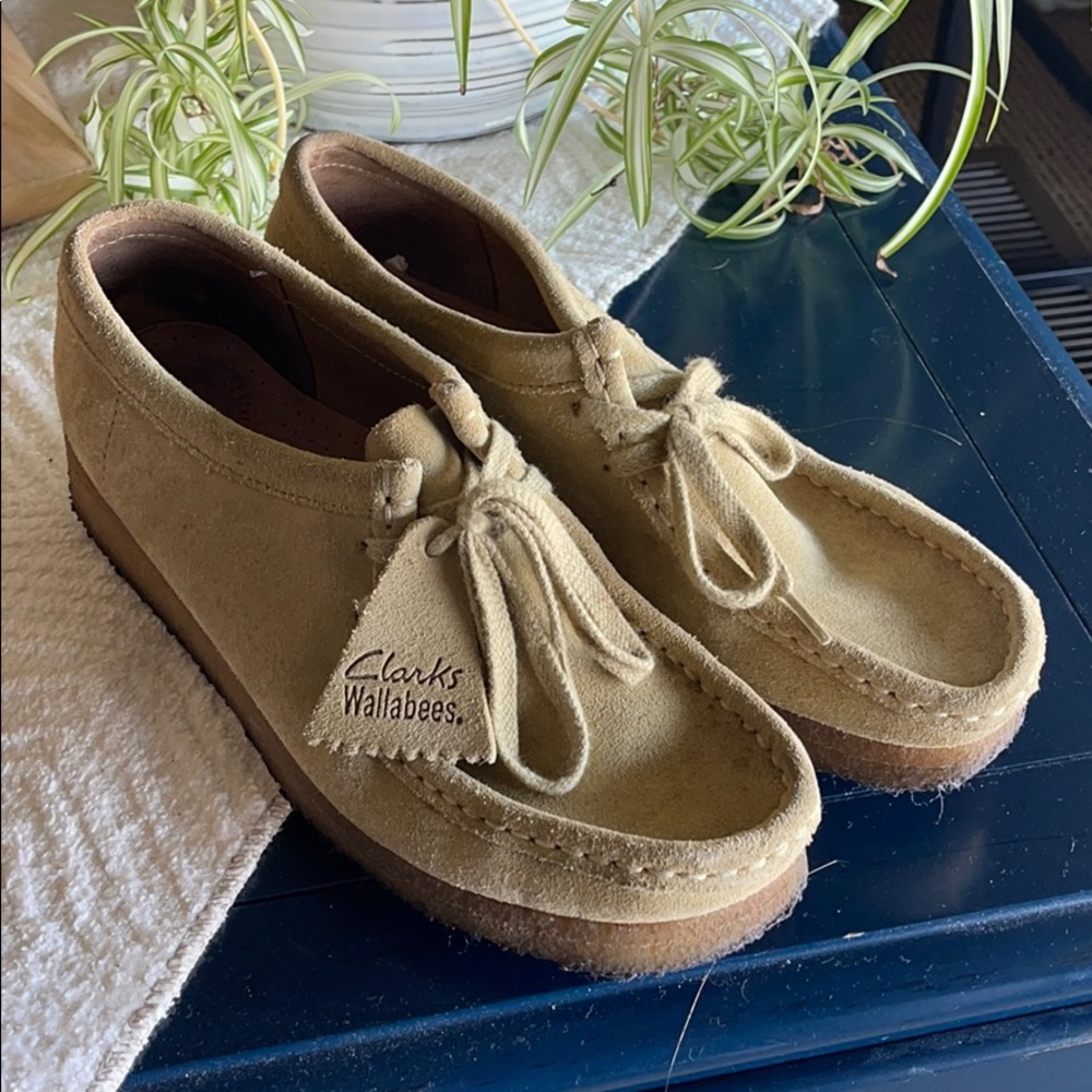 Clarks Women’s Wallabee Size 8